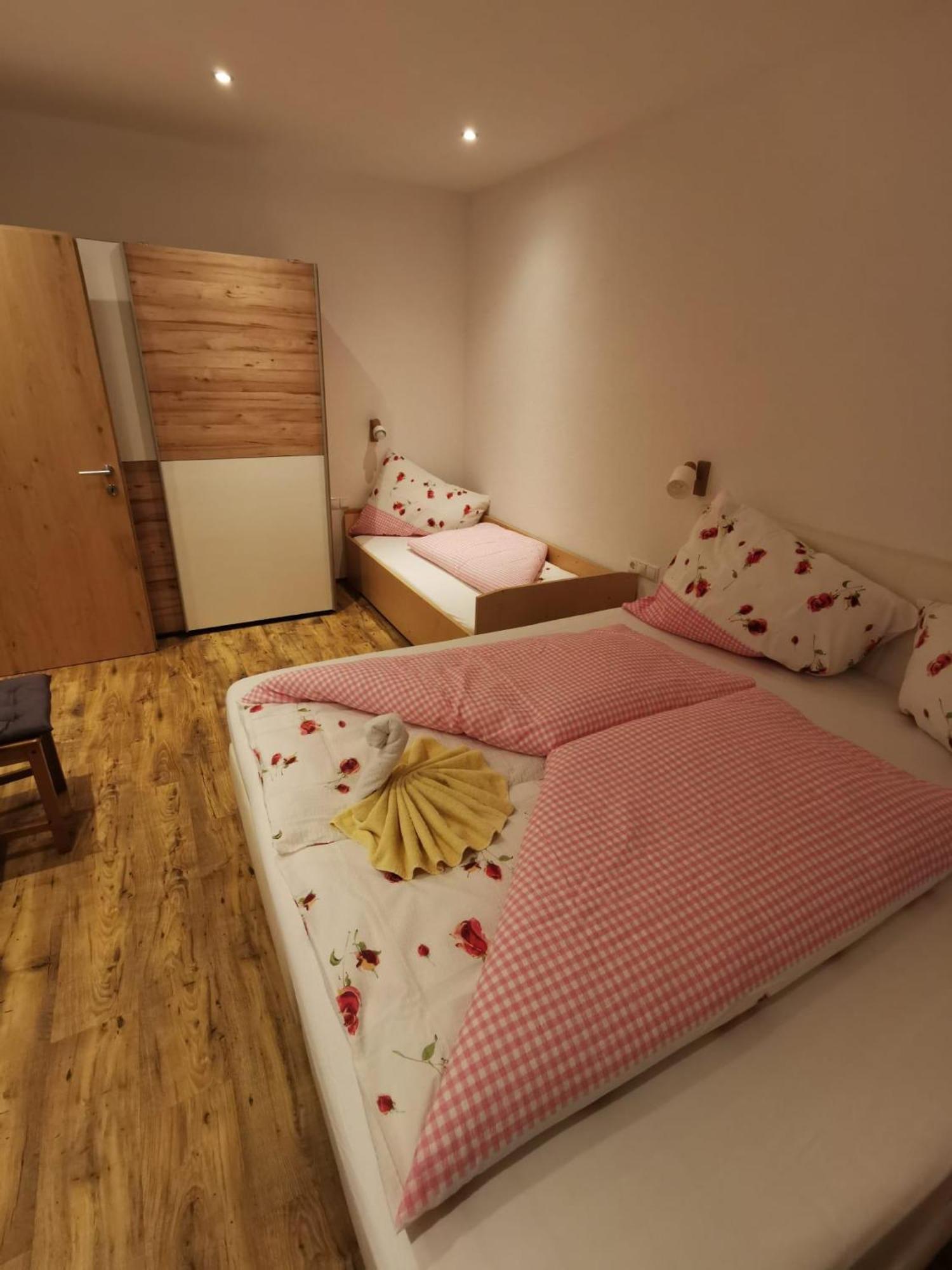 Apart Emilia Schönwies Esterno foto